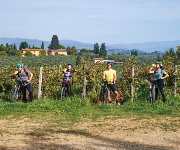 E-bike Chianti Classico and Tuscany tour with lunch at farm – Tuscany, Italy