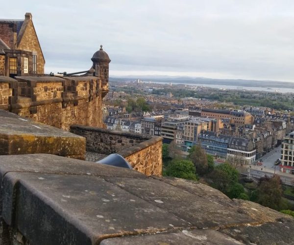 Edinburgh: Small-Group Old Town Historical Walking Tour – Edinburgh, United Kingdom