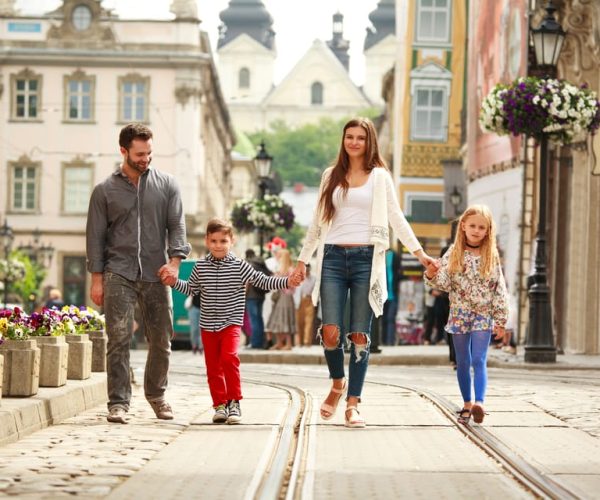 Family Tour of Linz’s Old Town, Pöstlingberg and Grottenbahn – Upper Austria, Austria