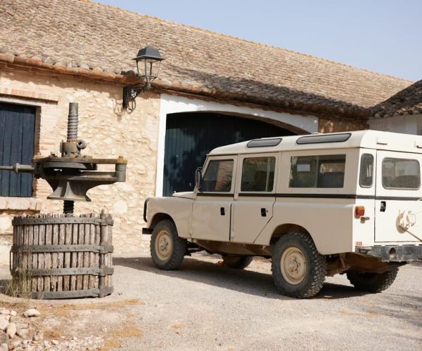 Finca Viladellops: Vineyard Safari in 4×4 Land Rover – Catalonia, Spain