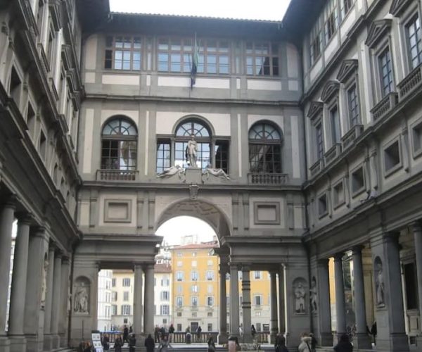 Florence: Uffizi Gallery small group tour with a local guide – Florence, Italy