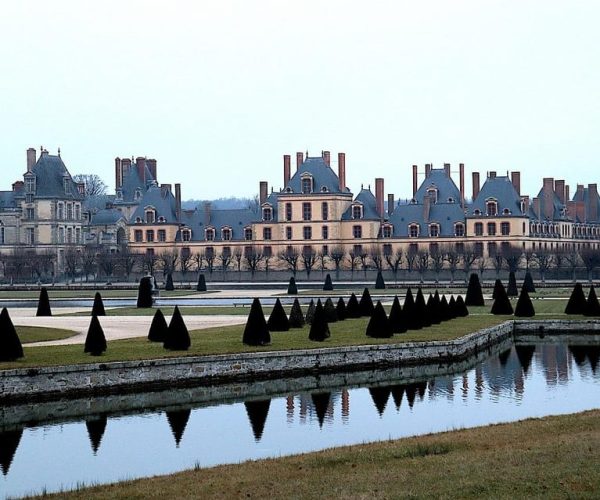 Fontainebleau and Barbizon Private guided tour from Paris – Paris, France