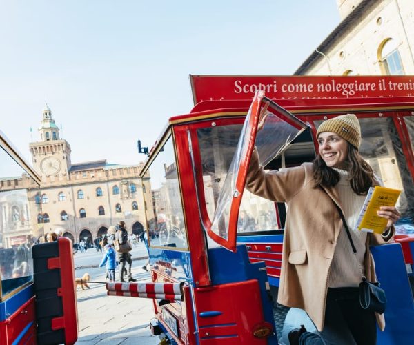 From Bologna: Roundtrip San Luca Train Ticket & Food Tasting – Emilia-Romagna, Italy