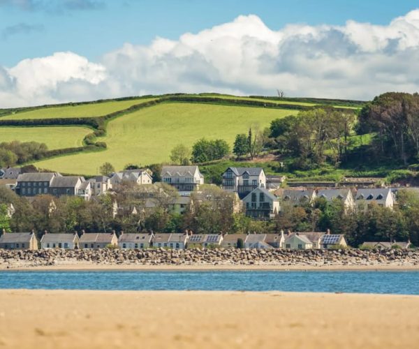 From Cardiff: Enjoy Beaches, Dylan Thomas, Castles And Tenby – Pembrokeshire, United Kingdom