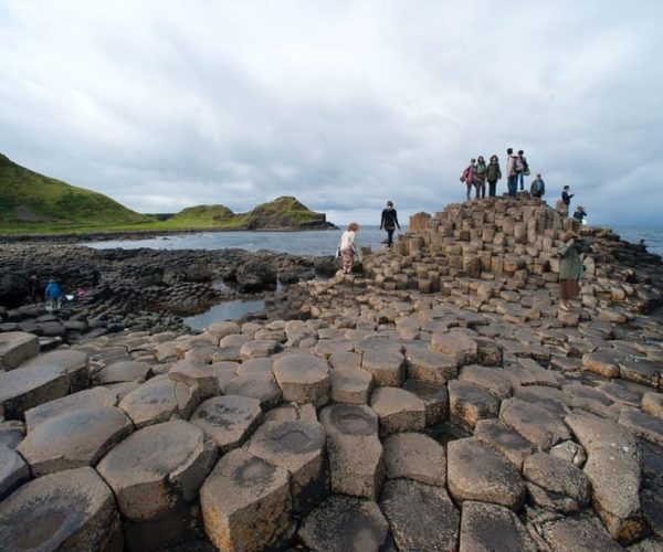 From Dublin: Giant’s Causeway and Belfast Tour in Spanish – Belfast, United Kingdom