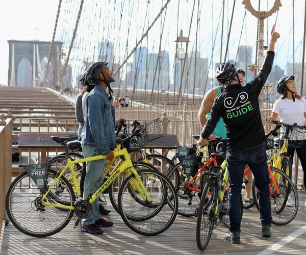 From Manhattan: 2-Hour Brooklyn Bridge Sightseeing Bike Tour – New York City, New York