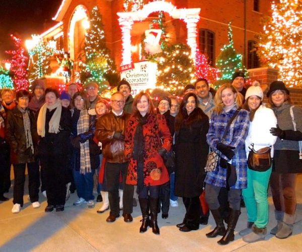 From Manhattan: 4-Hour Christmas Lights Luxury Bus Tour – New York City, New York