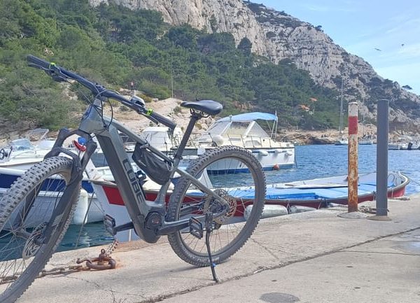 From Marseille: Calanques National Park E-Mountain Bike Tour – Marseille, France