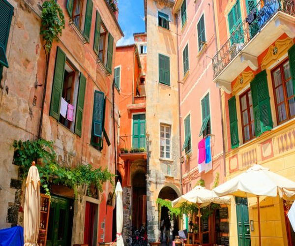 From Milan: Cinque Terre Private Tour by Car, Ferry or Train – Milan, Italy