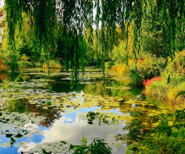 From Paris: Giverny Day Trip with Audio Guide or Live Guide – Paris, France