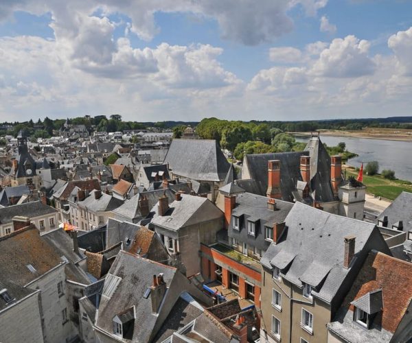 From Paris: Small-Group Loire Valley Castles Full-Day Tour – Paris, France