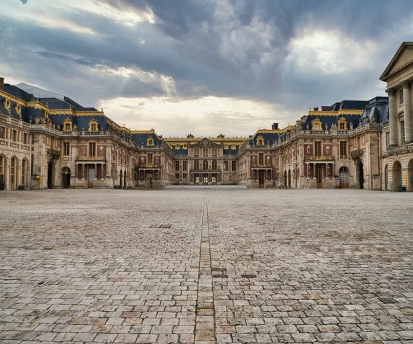 From Paris: Versailles Palace and Gardens Guided Experience – Paris, France