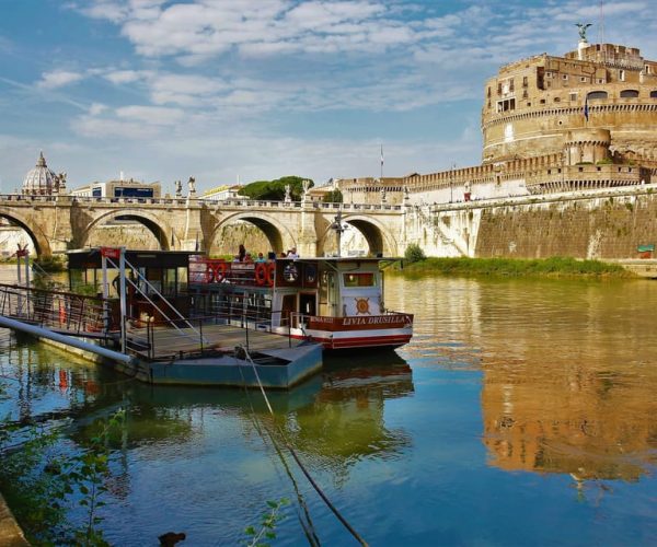 From Rome: Evening Cruise with Wine & Snacks on Tiber River – Rome, Italy