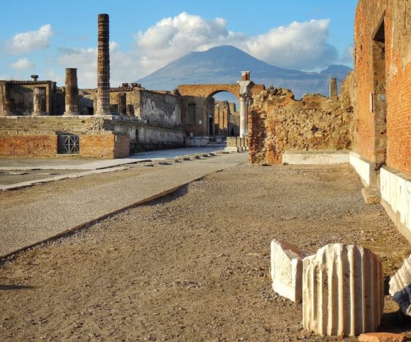 From Rome: Pompeii Day Trip by Fast Train and Car – Pompei, Italy