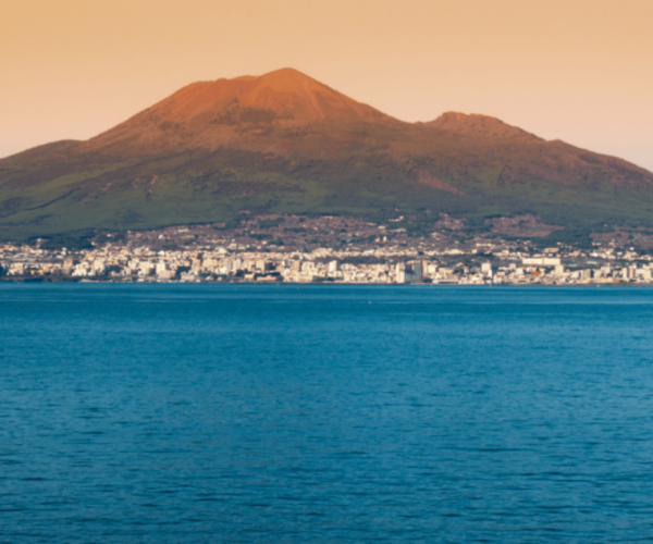 From Rome: Taste of Naples Tour with Underground Caverns – Naples, Italy