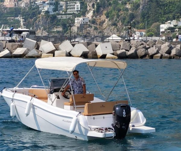 From Sorrento: Full Day Capri Private Boat Trip with Drinks – Sorrento, Italy