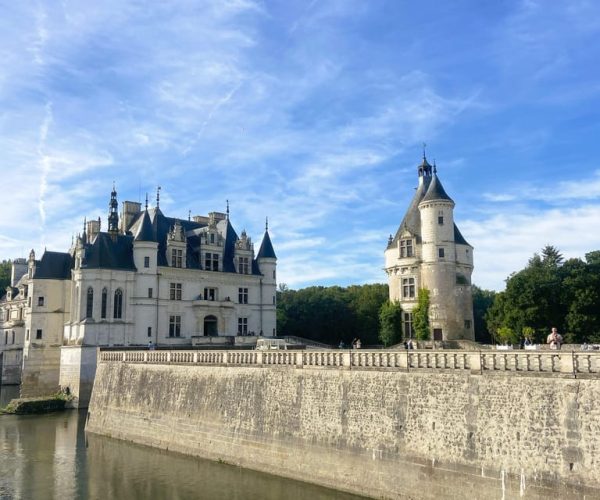 From Tours: Chambord, Chenonceau & Lunch at Family Chateau – Centre-Val de Loire, France