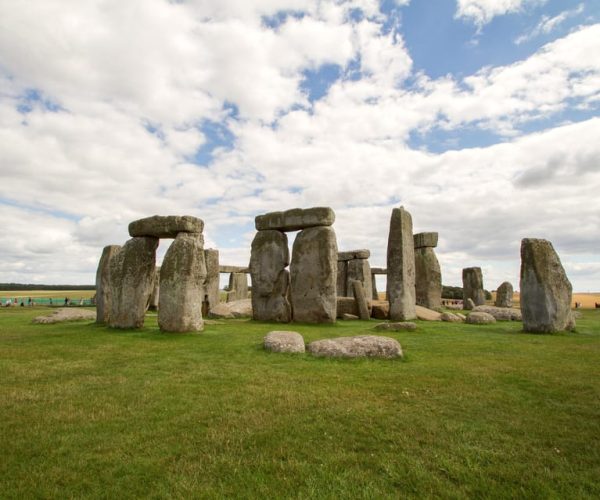 Full-Day Stonehenge and Bath Tour – South West England, United Kingdom