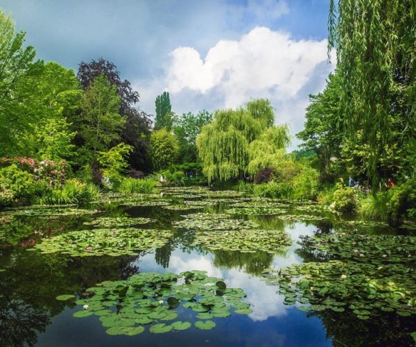 Giverny Private Guided Walking Tour – Ile-de-France, France