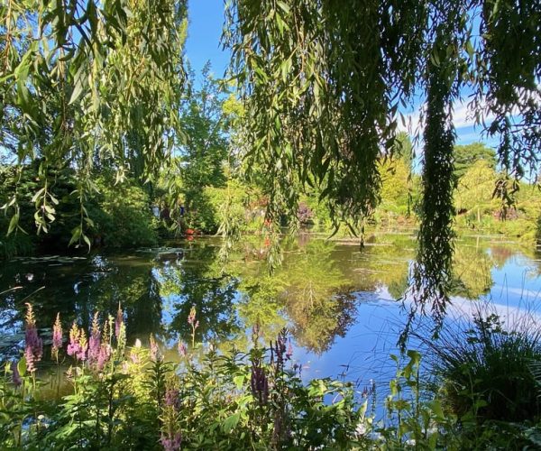 Giverny, Versailles, Trianon for 2 – 7 people from Paris – Paris, France