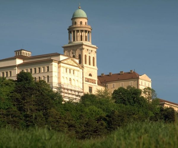 Gy?r, Lébény and Pannonhalma Day Tour from Budapest – Burgenland, Austria