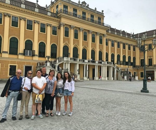 Half-Day History Tour of Schönbrunn Palace – Vienna, Austria