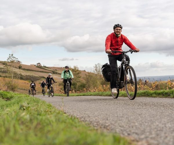 Half day bike guided in Beaujolais – Mont Brouilly and wine – Auvergne-Rhône-Alpes, France