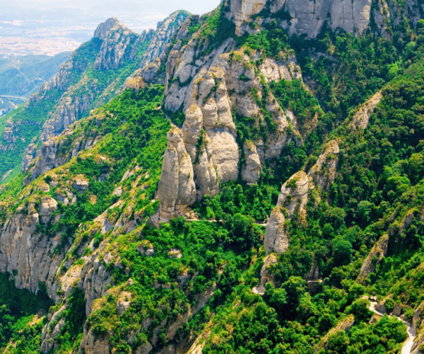 Hiking and cultura to Montserrat Mountain Natural Park – Catalonia, Spain