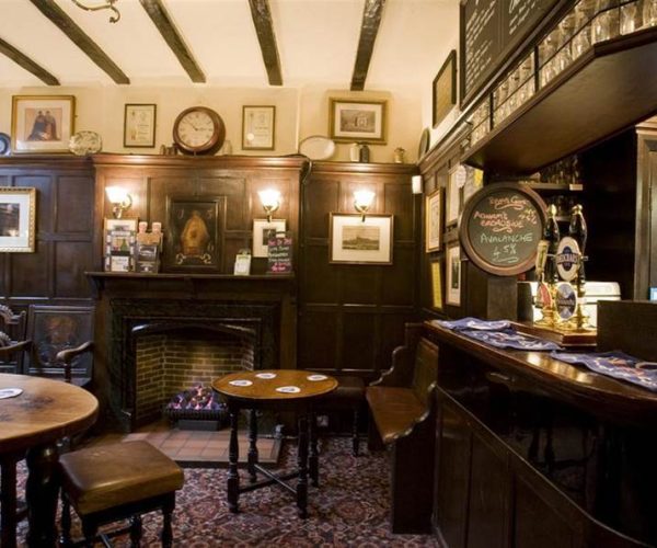 Historic London Pubs Tour 1 – The Pub Crawl – London, United Kingdom