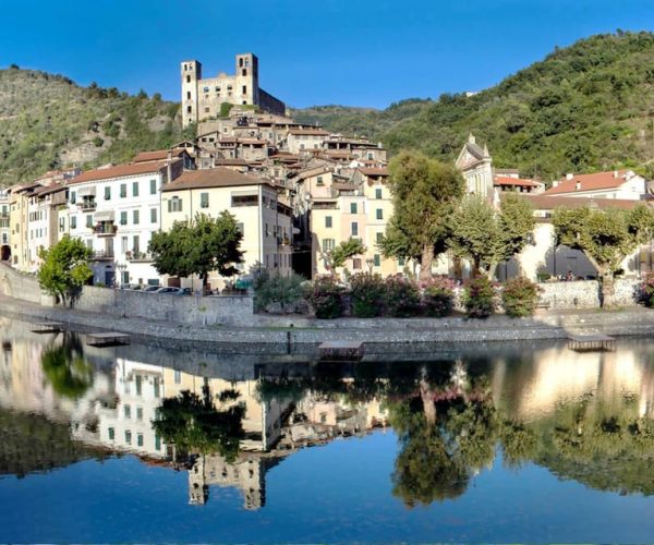 Italian Coast & Markets: Full-Day Small Group Trip – Provence-Alpes-Côte d’Azur, France