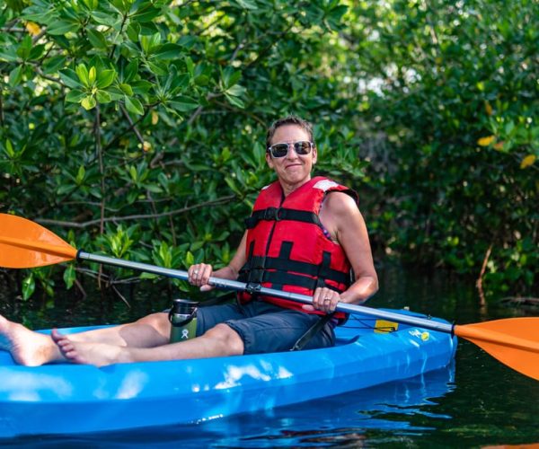 Kayak Tour in Cancun with Photos included – Cancun, Mexico