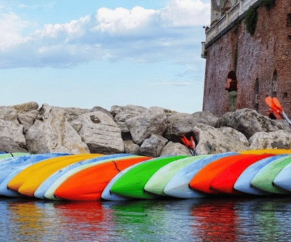 Kayak tour in the Gulf of Naples with Aperitif – Naples, Italy