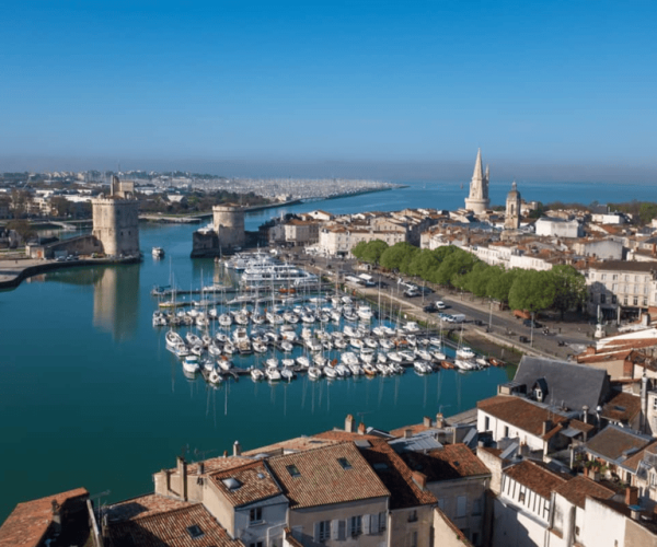 La Rochelle : Discovery Stroll and Reading Walking Tour – Nouvelle-Aquitaine, France