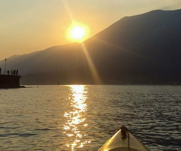 Lake Como: Golden Hour Guided Kayak Tour – Lombardy, Italy