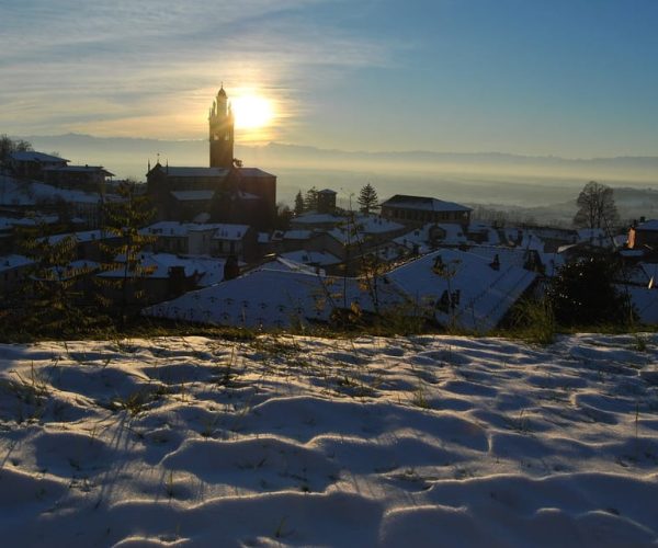 Langhe / Barolo / Alba – Tour in Ferrari – Piedmont, Italy