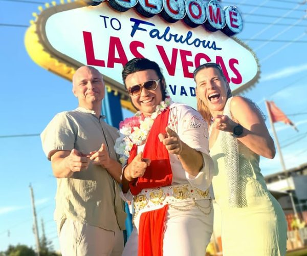 Las Vegas: Elvis Wedding at the Las Vegas Sign with Photos – Las Vegas, Nevada