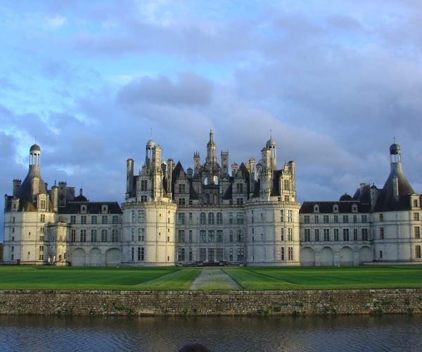 Loire Valley Castles Private Tour From Paris/skip-the-line – Paris, France