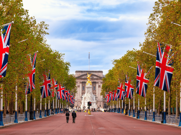 London: Changing of the Guard Self Guided Walking Tour – London, United Kingdom