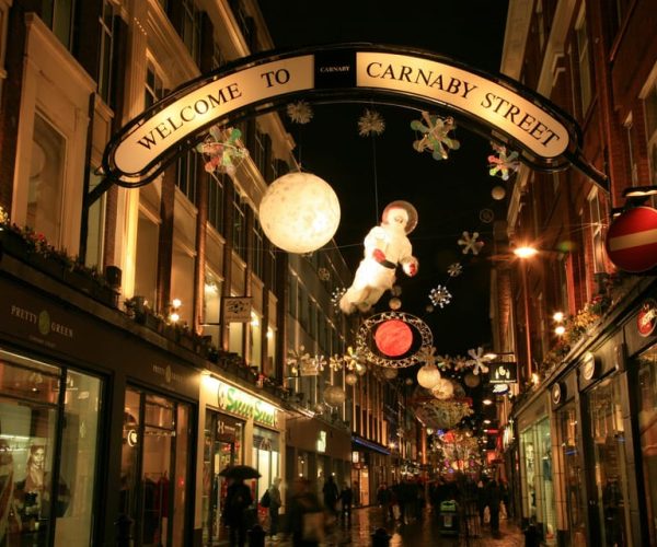 London: Christmas Eve City Tour with Dinner & Midnight Mass – London, United Kingdom