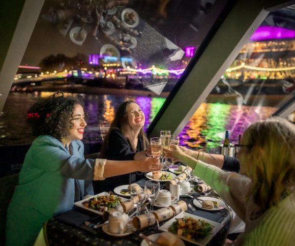 London: Christmas Party Dinner Cruise – London, United Kingdom