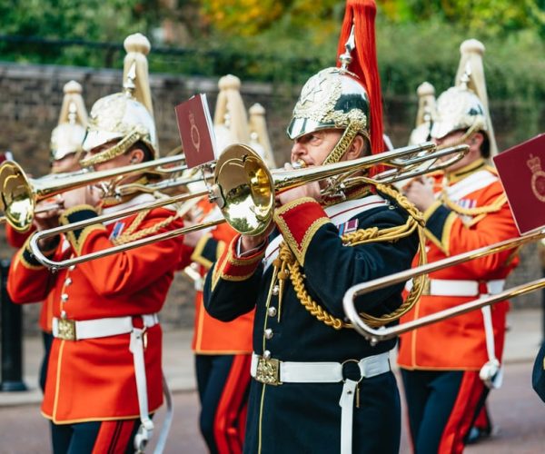 London: Experience the Changing of The Guard – London, United Kingdom