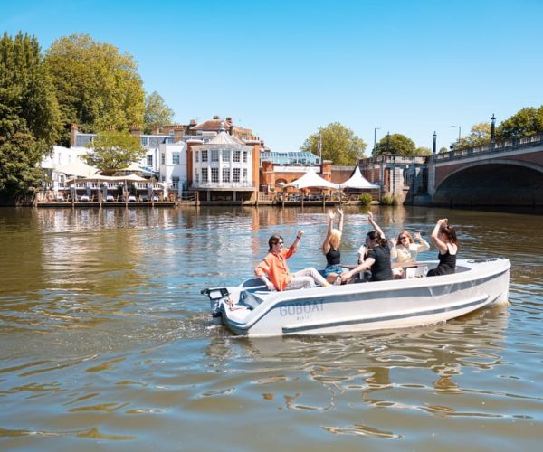 London: GoBoat Rental in Kingston upon Thames – London, United Kingdom