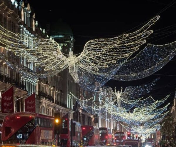 London: Magical Christmas Lights Guided Tour by Private Taxi – London, United Kingdom