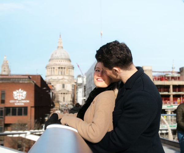 London: St. Pauls Cathedral & Millennium Bridge Photoshoot – London, United Kingdom