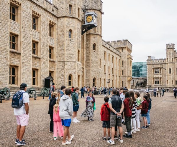 London: Tower of London Tour & Thames River Cruise – London, United Kingdom