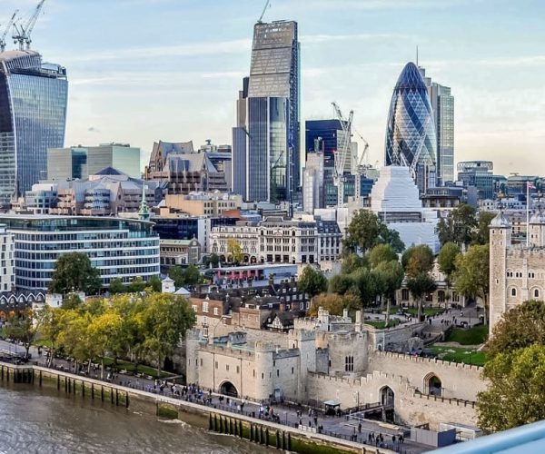 London: Tower of London and Tower Bridge Early-Access Tour – London, United Kingdom