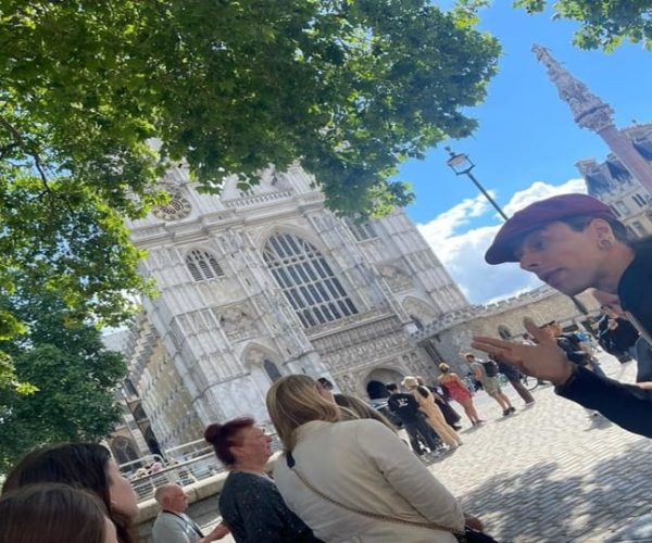 London: Westminster and Changing of the Guard Tour – London, United Kingdom