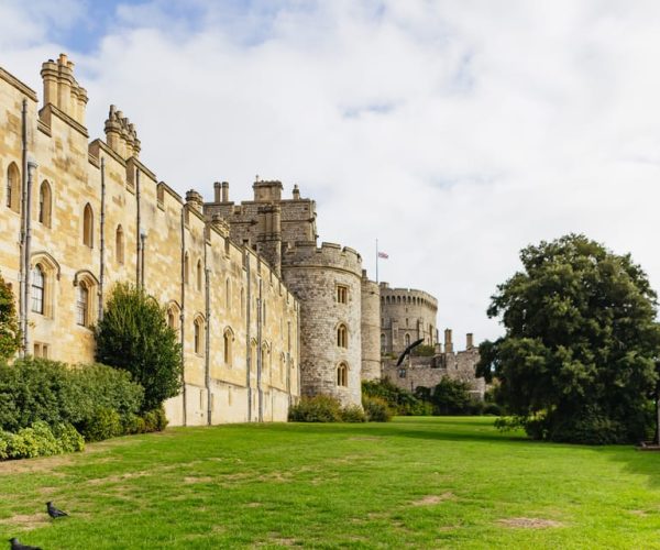 London: Windsor Castle, Stonehenge & Bath Full-Day Tour – London, United Kingdom