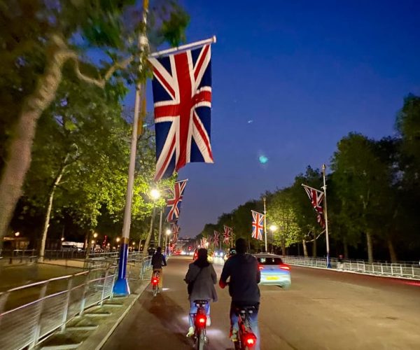 London by night. The only E-bike night tour ! – London, United Kingdom