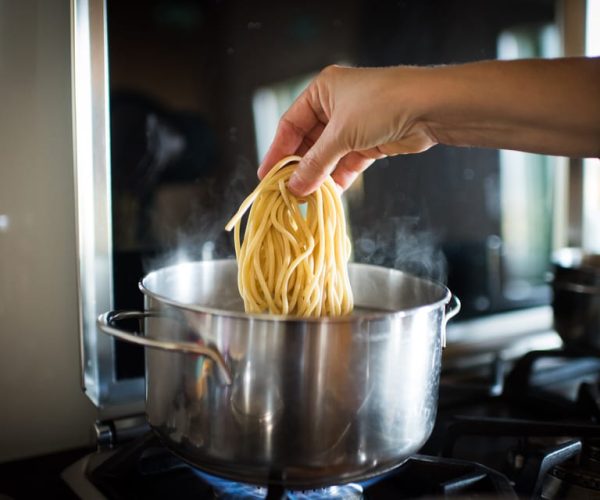 Lucca: Fresh Pasta-Making Class at a Local’s Home – Tuscany, Italy